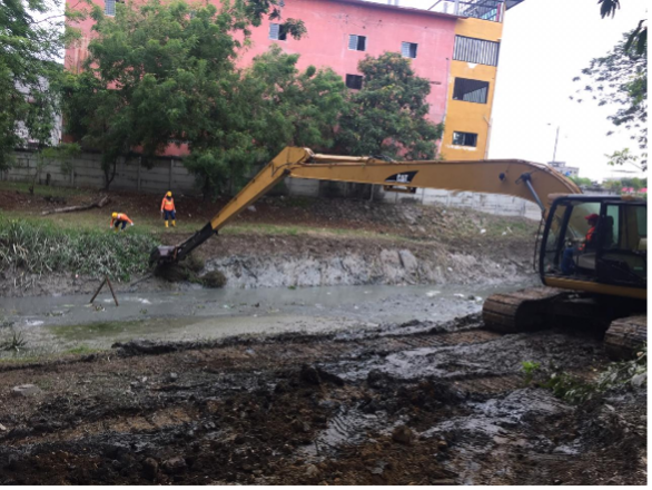 LIMPIEZA DE CANALES EN SISTEMA 7, 9, 10 Y 11 DE LA CIUDAD DE GUAYAQUIL LIMPIEZA DE CANALES EN SISTEMA 7, 9, 10 Y 11 DE LA CIUDAD DE GUAYAQUIL